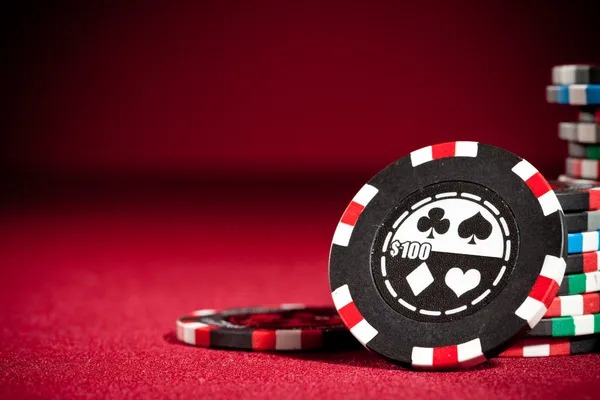 Baccarat dealer table overview
